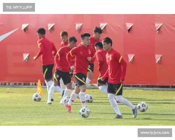 国足东亚杯首战暴露新老交替断层 久尔杰维奇4231战术遭遇失效考验